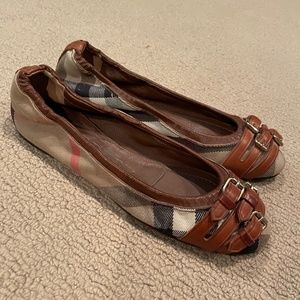 Burberry PRORSUM Buckle Ballet Flat